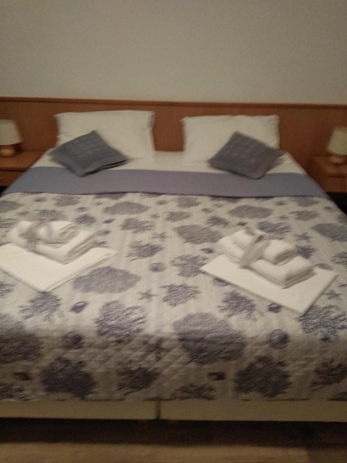 Apartments Becir Молунат Экстерьер фото